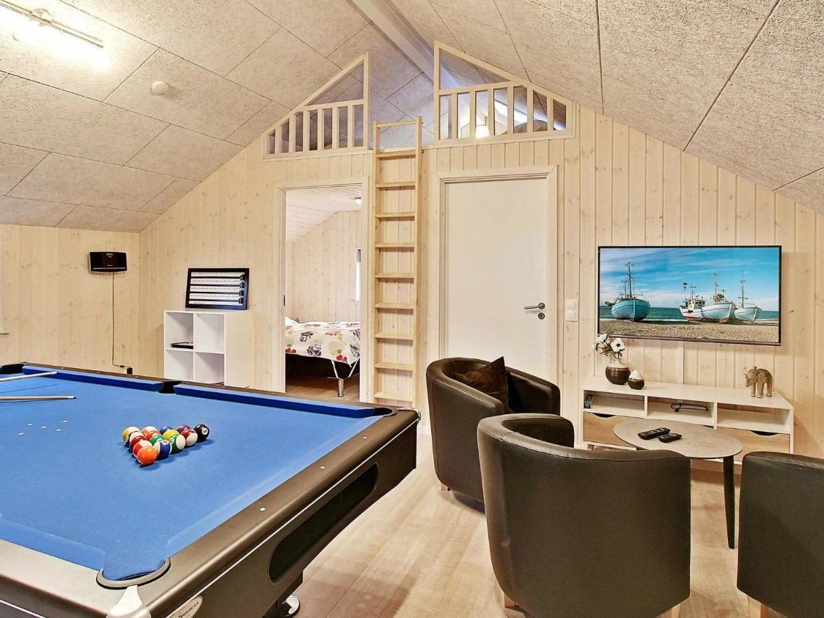 12 Person Holiday Home In Hasselberg Kappeln Room photo